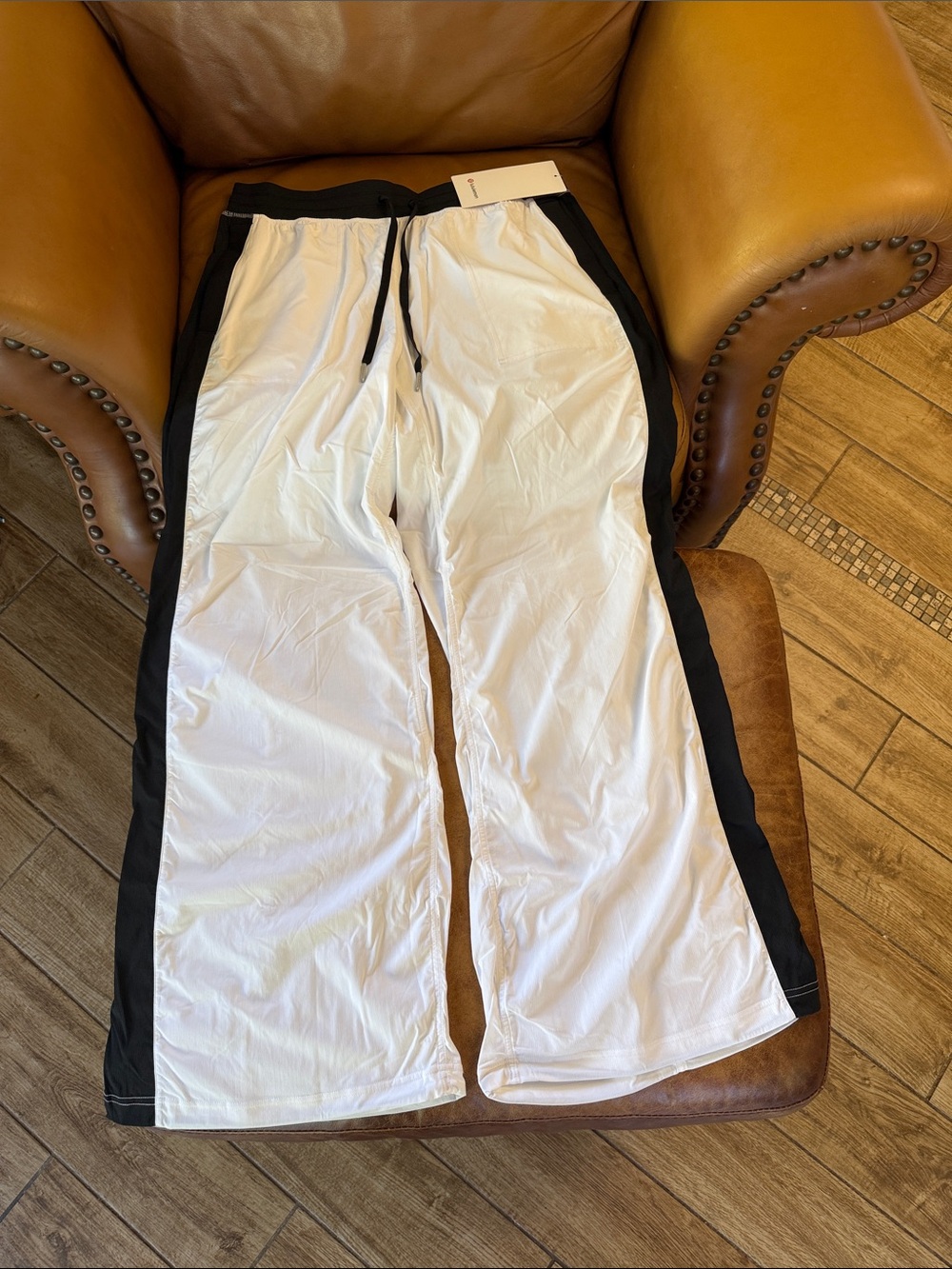 NWT Lululemon Dance Studio MidRise Oversized Fit Pant Large Regular White Black